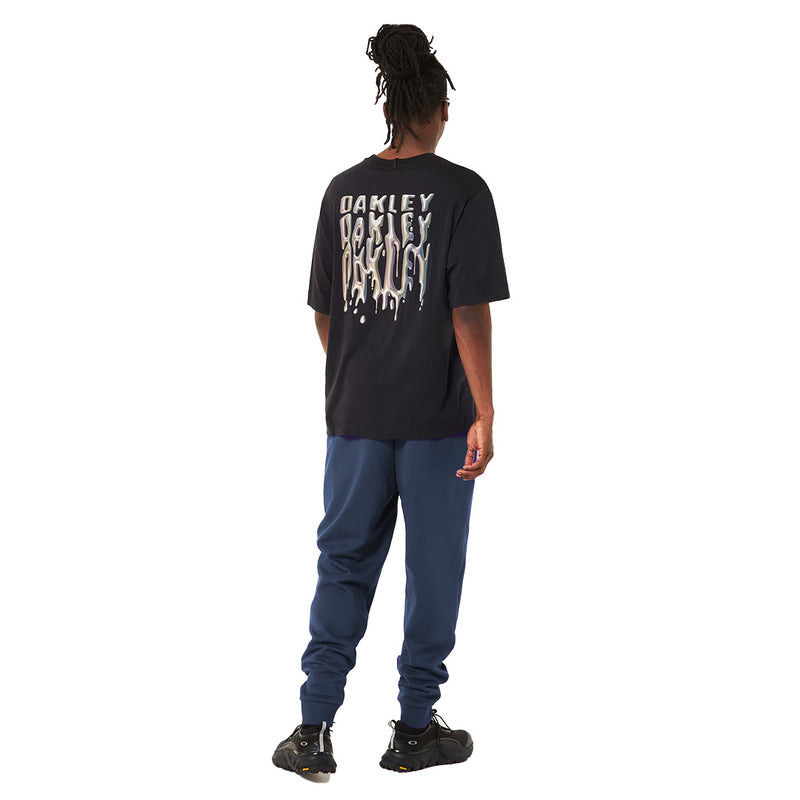 Load image into Gallery viewer, OAKLEY Stacked Metal Tee - Blackout
