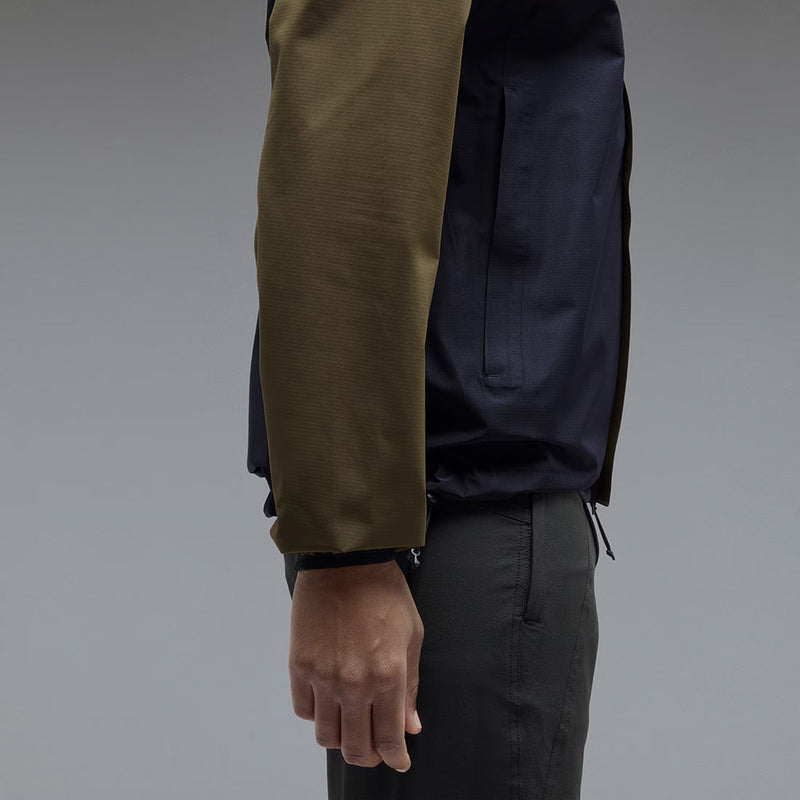 Load image into Gallery viewer, Oakley Elements Shell Jacket 2 in Army Green
