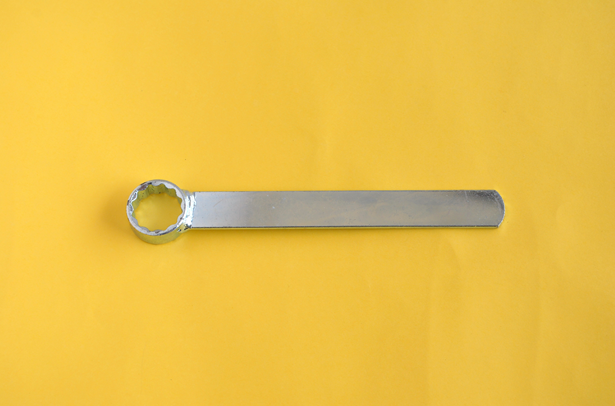 Load image into Gallery viewer, SPARK PLUG WRENCH PSYCHIC 14MM LENGTH: 175MM  FOR WATER COOLED ENGINES

