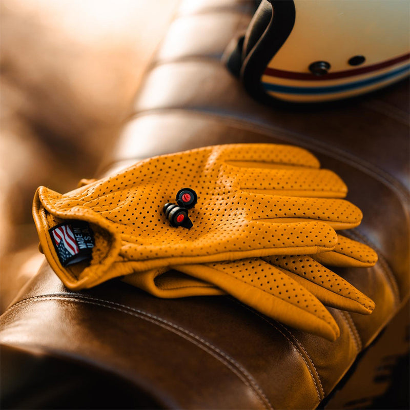 Load image into Gallery viewer, Pinlock Ear Plugs - lifestyle image
