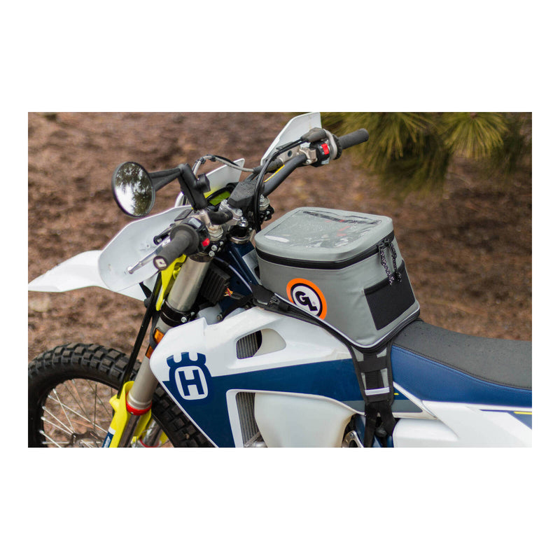 Load image into Gallery viewer, Giant Loop Fandango Tank Bag - Black
