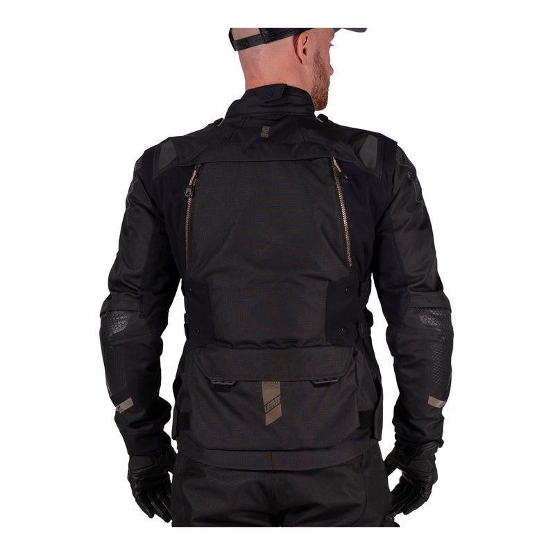 Load image into Gallery viewer, Leatt 5.5 ADV MultiTour Jacket - Stealth
