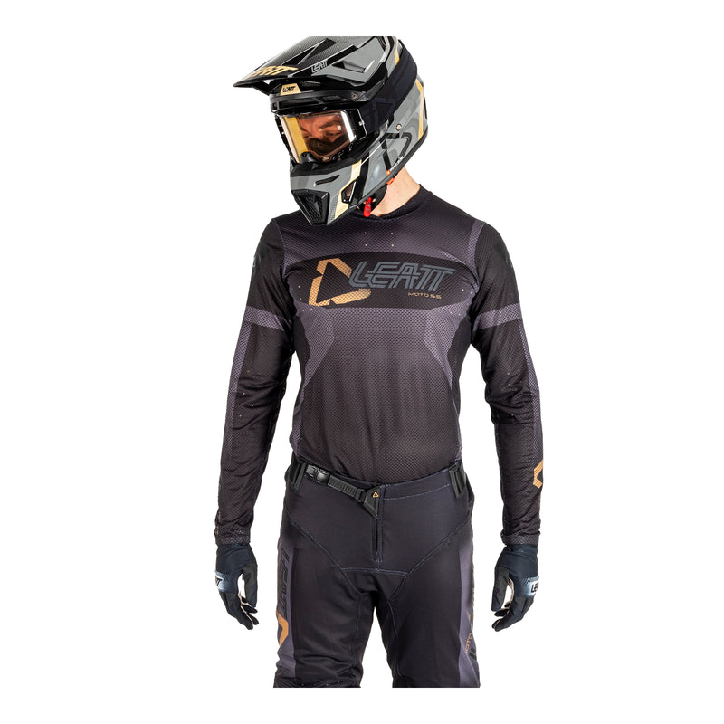 Load image into Gallery viewer, Leatt 2025 5.5 UltraWeld Jersey - Stealth
