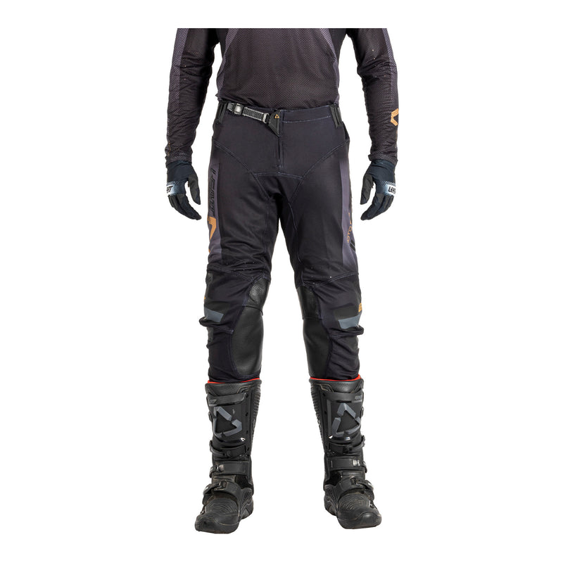 Load image into Gallery viewer, Leatt 2025 5.5 I.K.S Pants - Stealth
