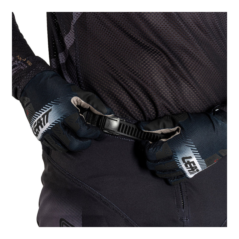 Load image into Gallery viewer, Leatt 2025 5.5 I.K.S Pants - Stealth
