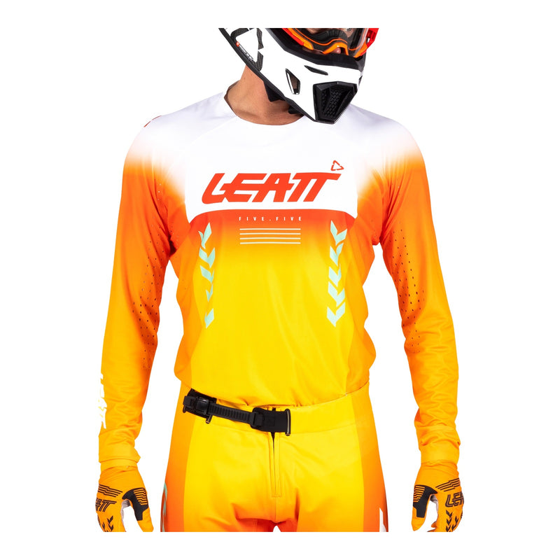 Load image into Gallery viewer, Leatt 2026 5.5 UltraWeld Jersey - Orange
