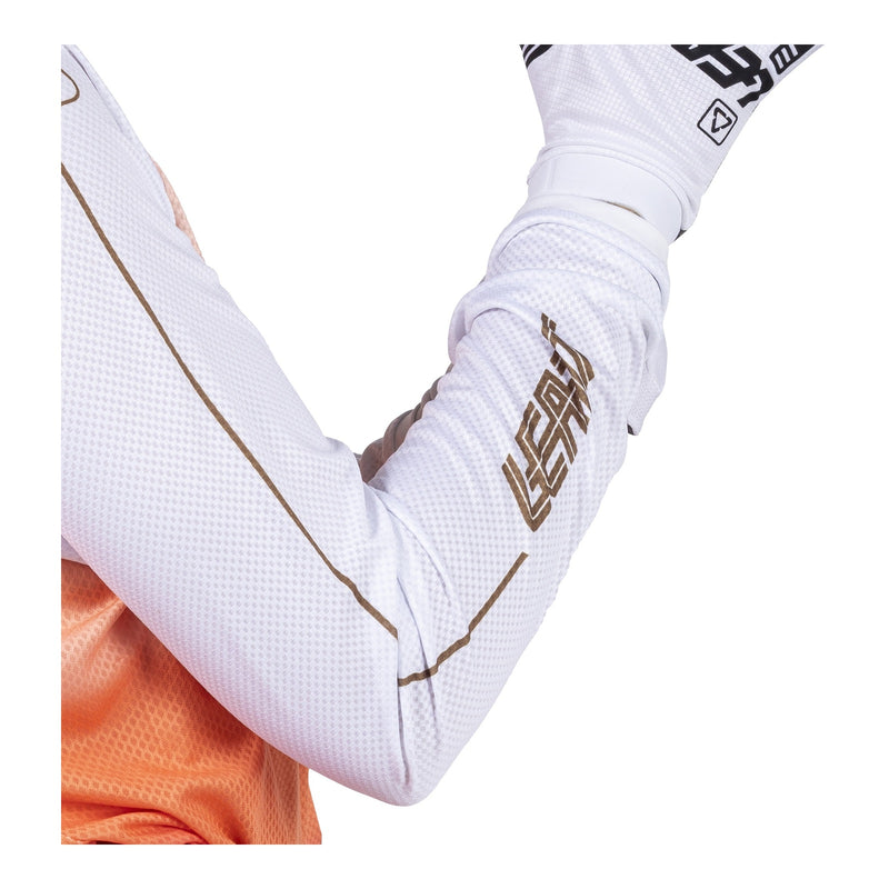 Load image into Gallery viewer, Leatt 2026 4.5 Lite Women&#39;s Jersey - Coral Pink
