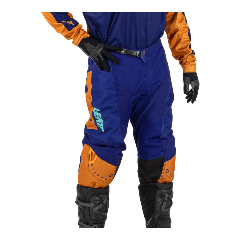 Load image into Gallery viewer, Leatt 2026 3.5 Junior Ride Kit - Orange
