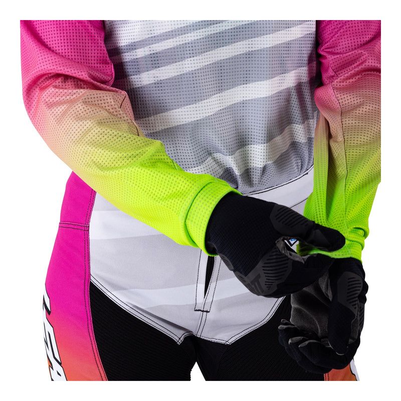 Load image into Gallery viewer, Leatt 2026 3.5 Junior Ride Kit - Retro Pink
