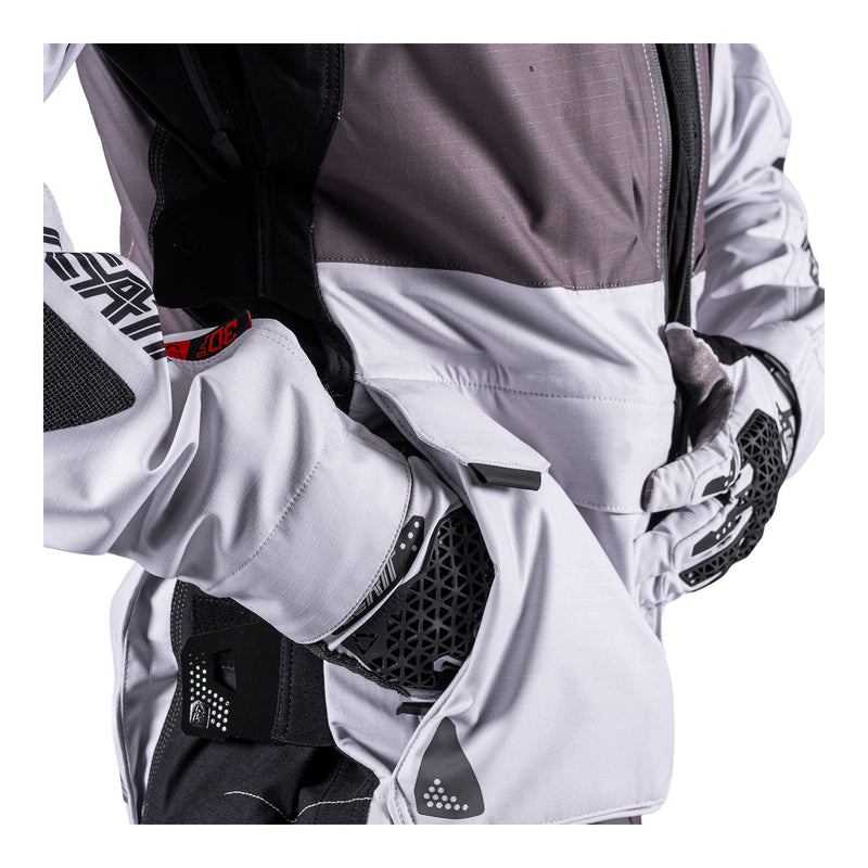 Load image into Gallery viewer, Leatt 7.5 ADV Rally HydraDri Jacket - Grey
