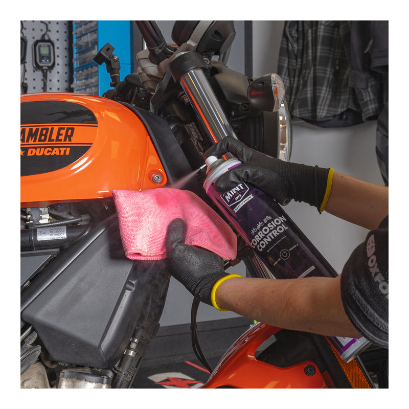 Load image into Gallery viewer, Oxford Mint Corrosion Control - 750ml
