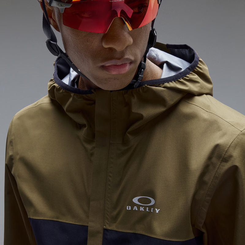 Load image into Gallery viewer, Oakley Elements Shell Jacket 2 in Army Green
