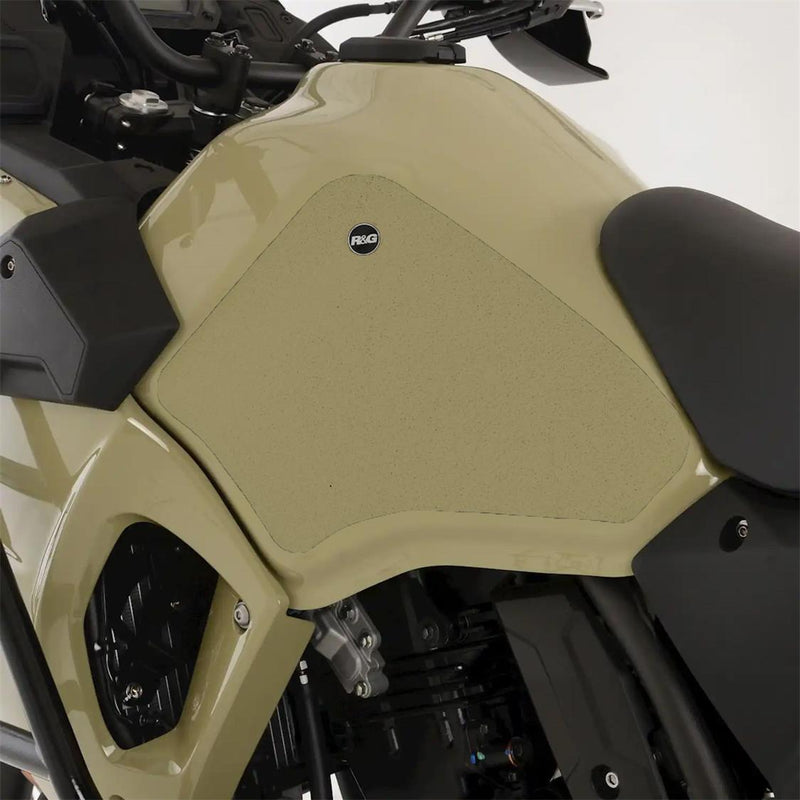 Load image into Gallery viewer, Tank Traction Grip - Triumph Speed Triple 1200 RR 22- Clear R&amp;G
