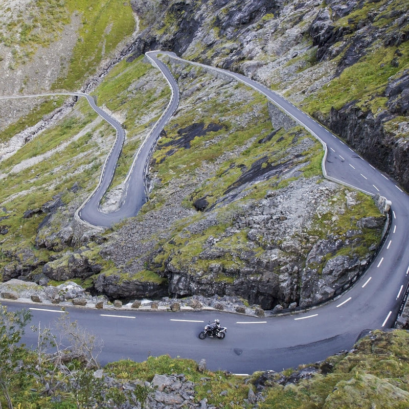 Load image into Gallery viewer, PILOT POWER ROAD 4 - LIFESTYLE
