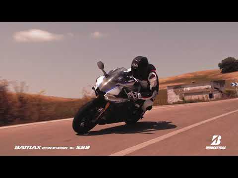Load and play video in Gallery viewer, Bridgestone S22 110/70-17 Front Hypersport Tubeless Tyre (54H)
