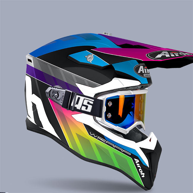 Load image into Gallery viewer, ROKO Quick Strap example: easy fitment between helmet and goggles
