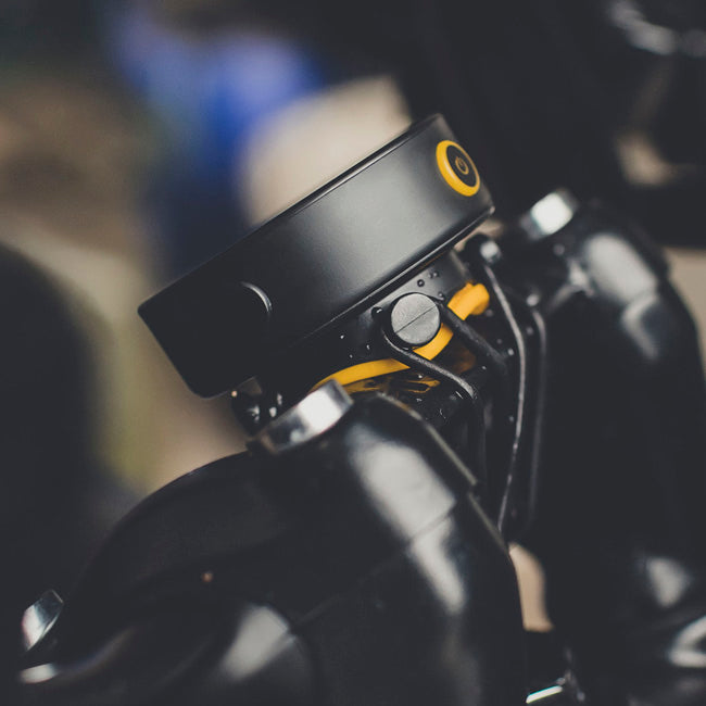 Load image into Gallery viewer, Beeline Moto L Style
