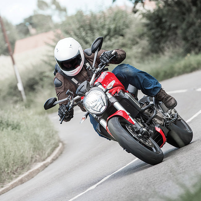 Load image into Gallery viewer, kriega-r20-lifestyle1
