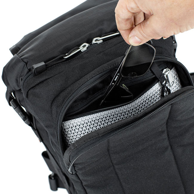 Load image into Gallery viewer, Kriega Sling Pro Messenger Bag
