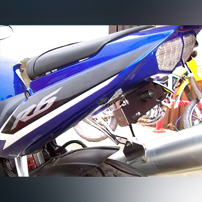 Load image into Gallery viewer, Tail Tidy for Yamaha YZF-R1 &#39;02-&#39;03 and YZF-R6 &#39;03-&#39;05

