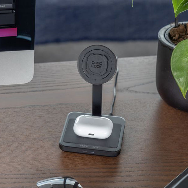 Load image into Gallery viewer, MAG Dual Desktop Wireless Charger (3)
