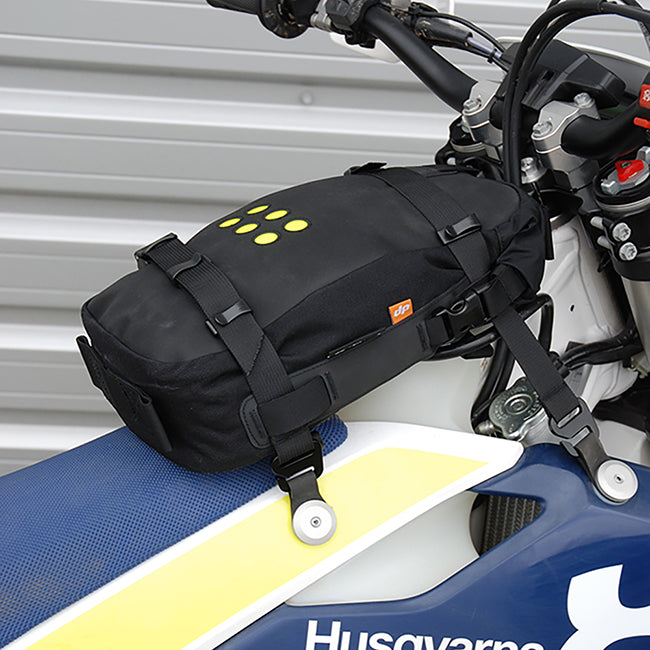 Load image into Gallery viewer, KOSRL Kriega-OS6-OS-rackloops-tankbag-on bike
