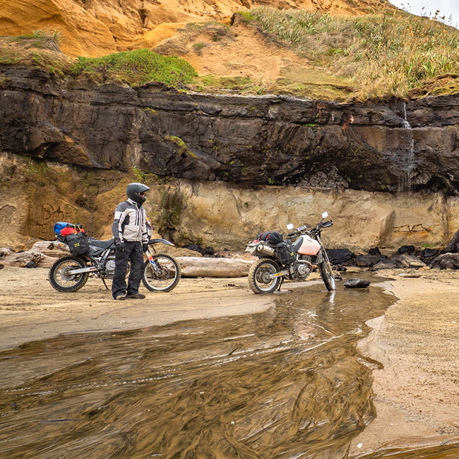 Load image into Gallery viewer, DR650 Kriega OS-Base with Panniers
