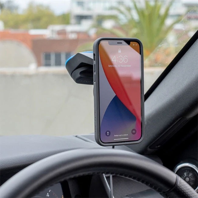 Load image into Gallery viewer, Quadlock Windscreen_Dash Car Mount (4)
